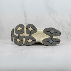 New Balance 9060 Mushroom