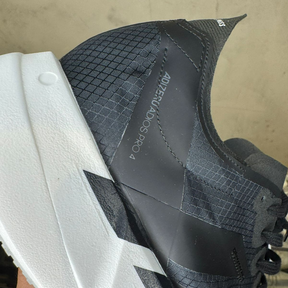 Tênis Adizero Adios Pro 4 (Preto)